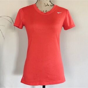 •Nike• Dri-fit tee {B2}
